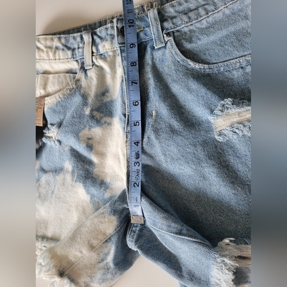 Organic Blue Distressed Denim Shorts Size 26 Blue NWT - Picture 7 of 9